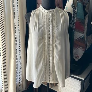 Lace Sleeveless Blouse